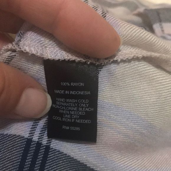 EXPRESS Off-The Shoulder Plaid Flutter Sleeve Top - Picture 7 of 7